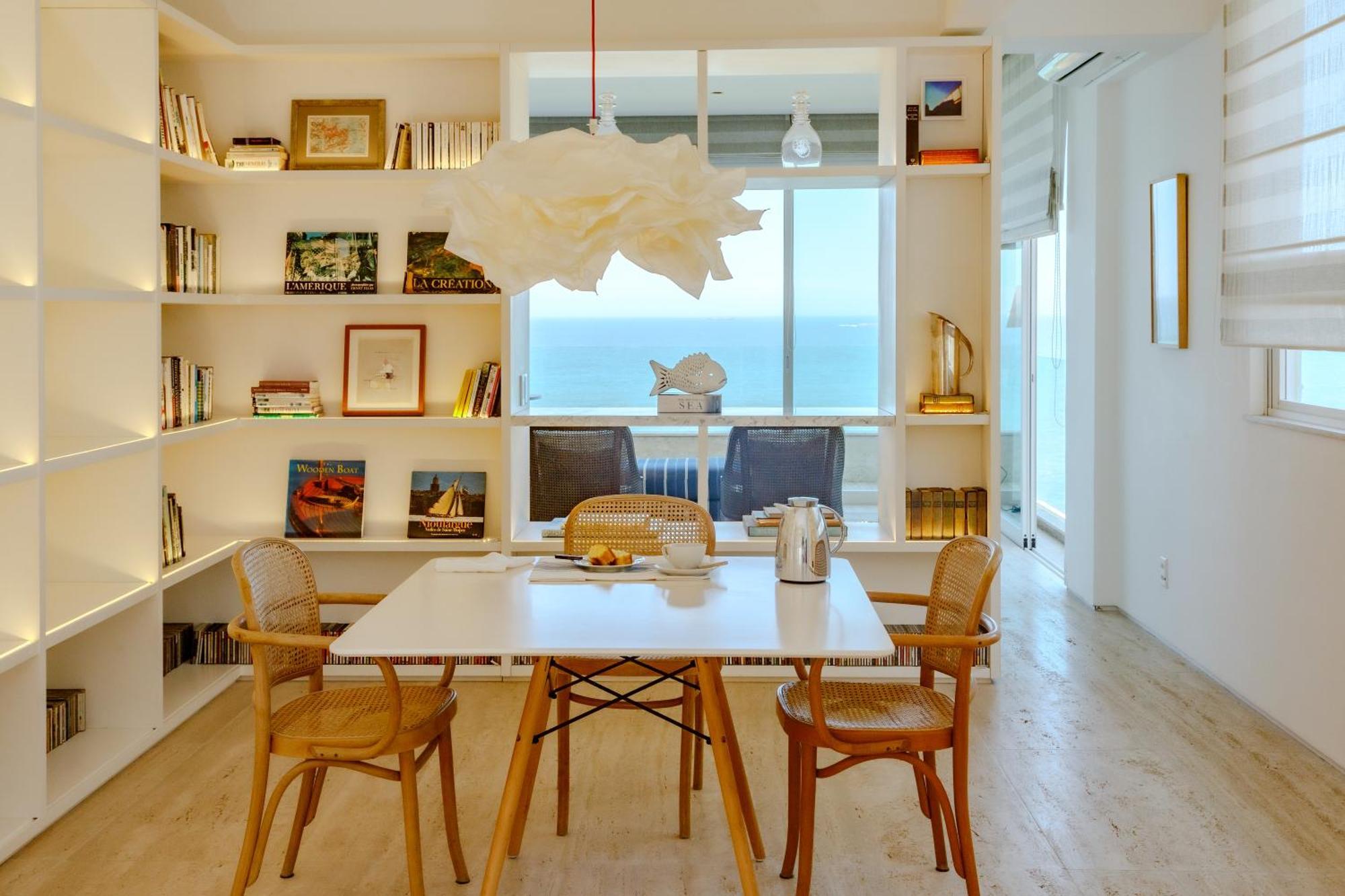 Beach Penthouse