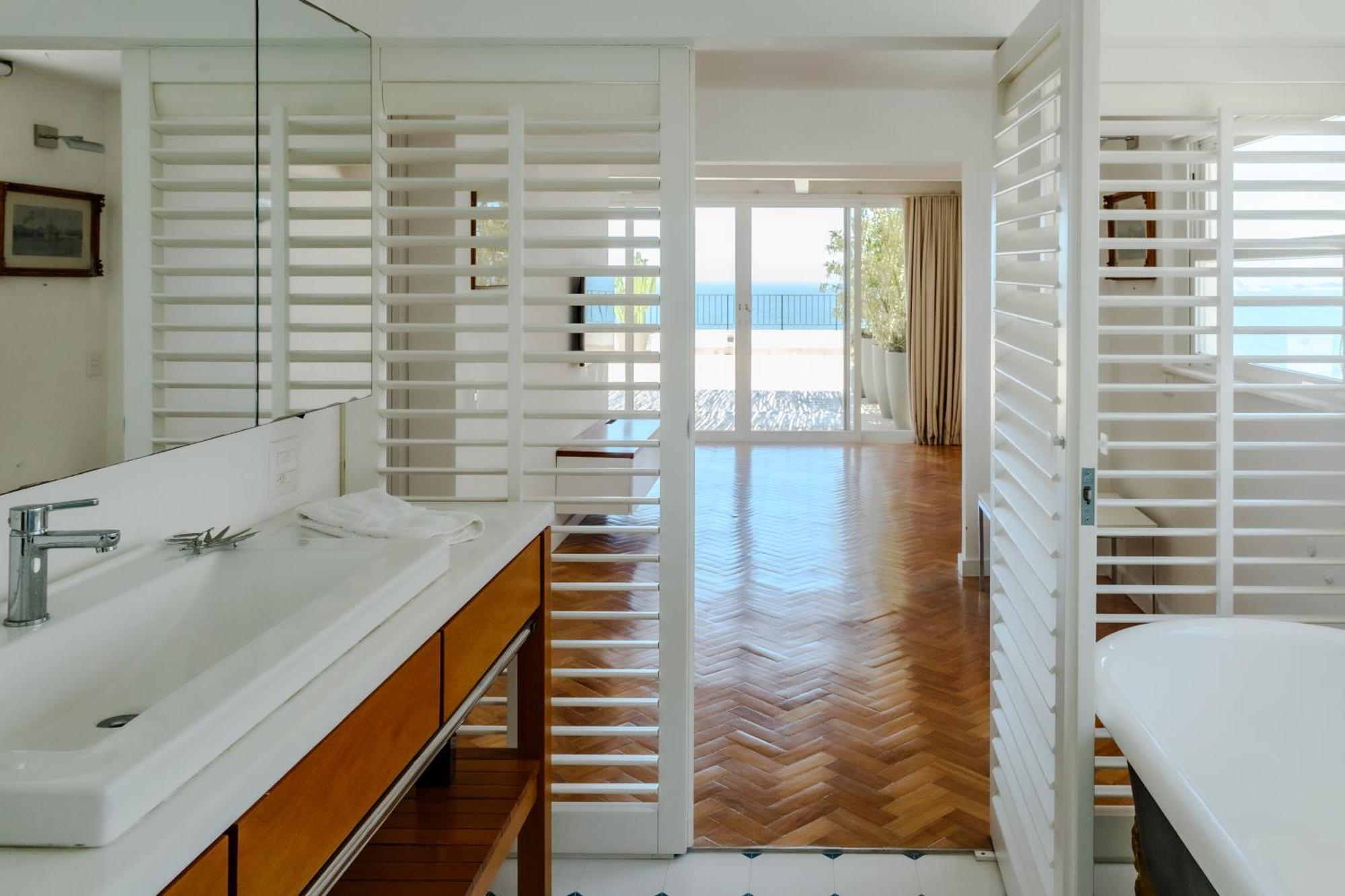 Beach Penthouse Apartemen *