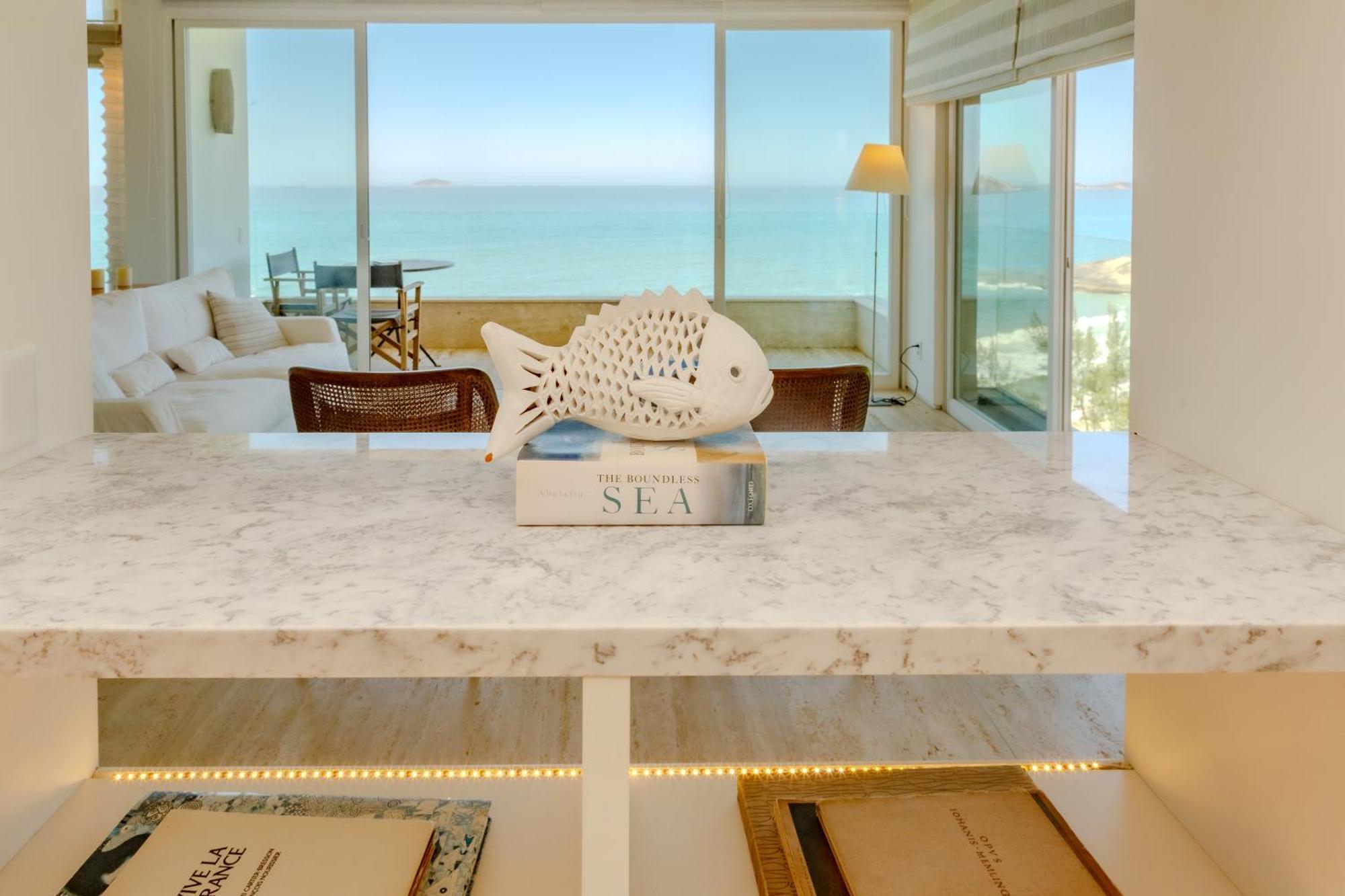 Beach Penthouse Apartemen